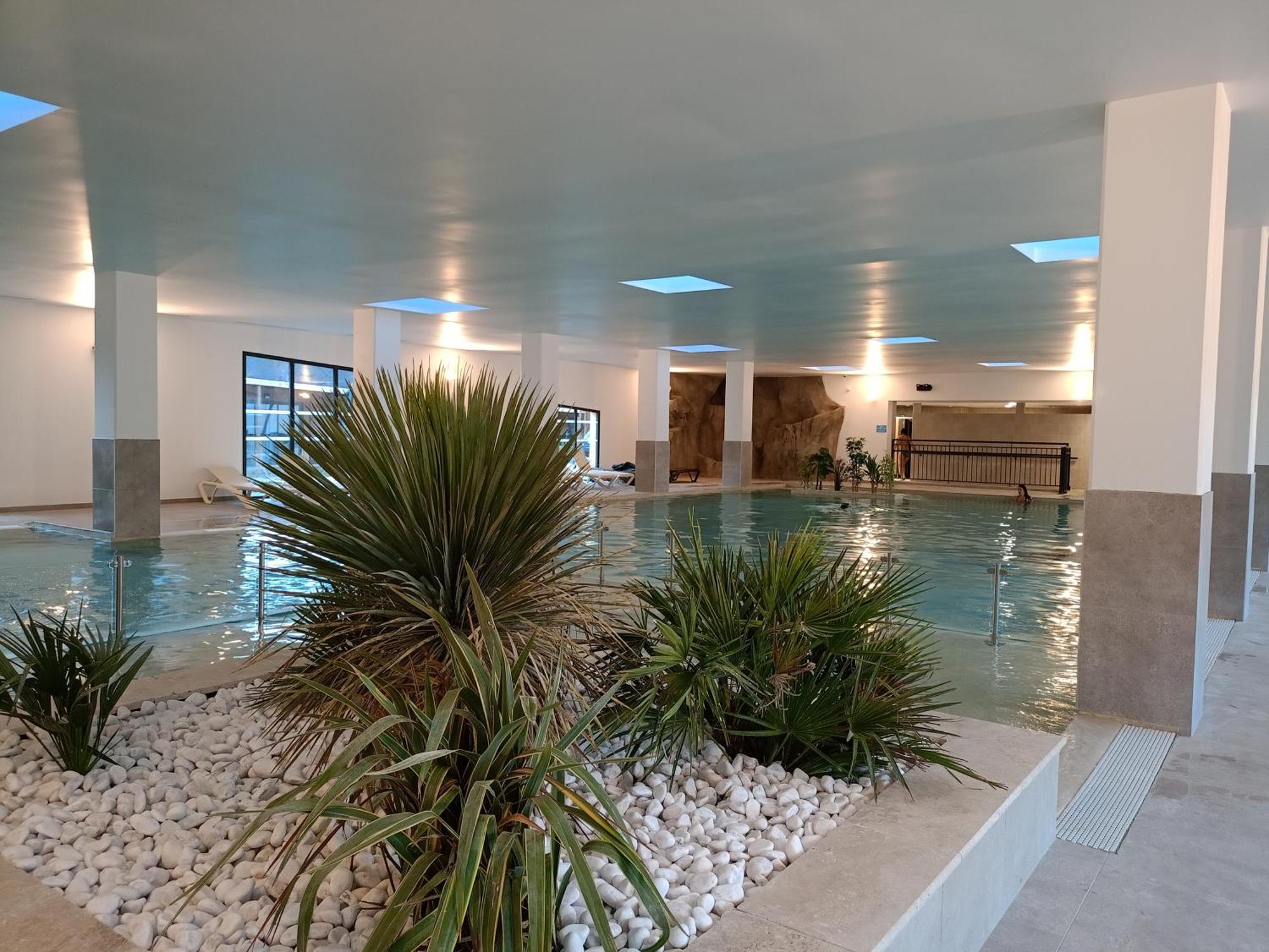 Camping Paradis La Marmotte Акс-ле-Терм Екстериор снимка