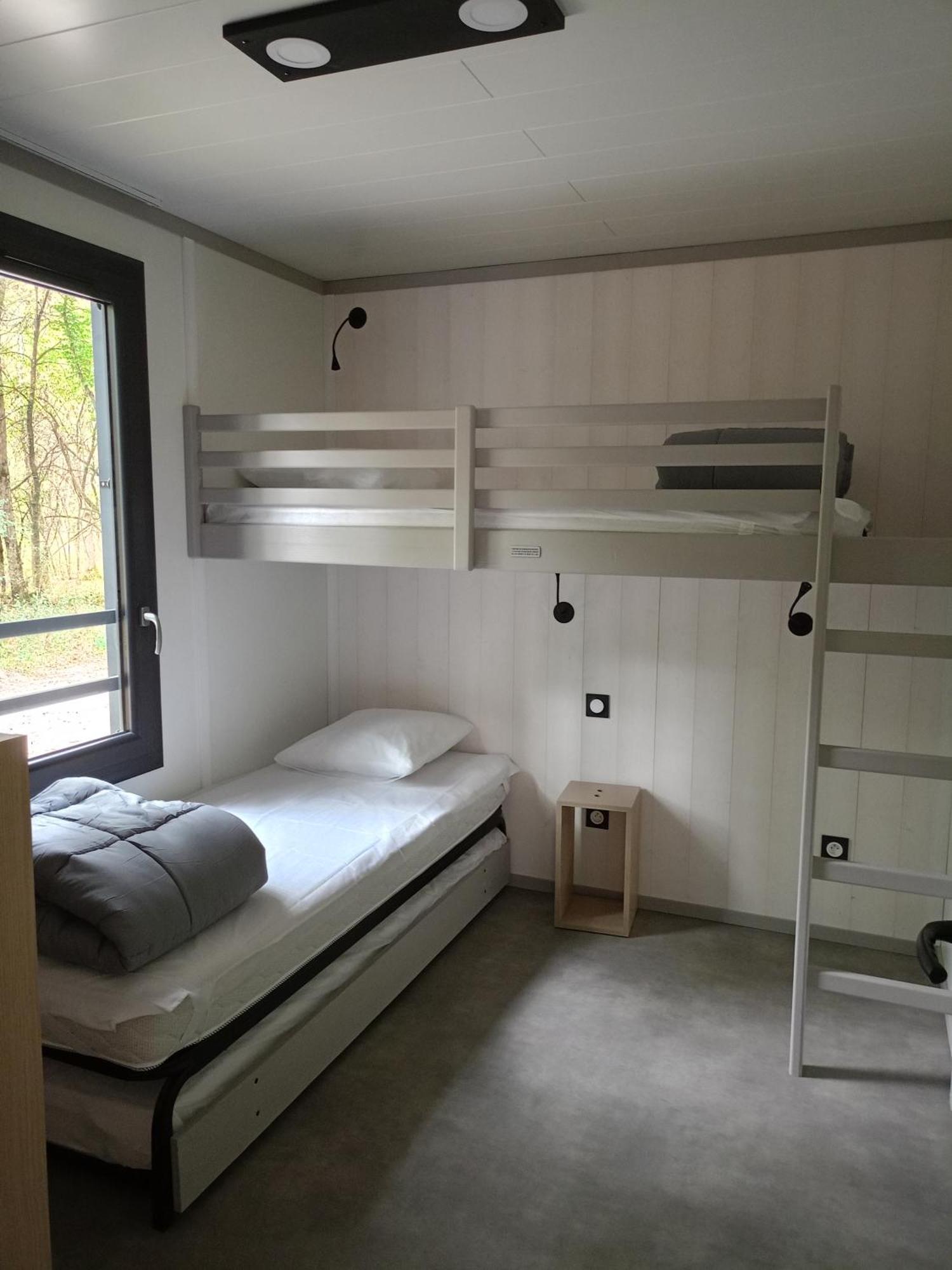 Camping Paradis La Marmotte Акс-ле-Терм Екстериор снимка