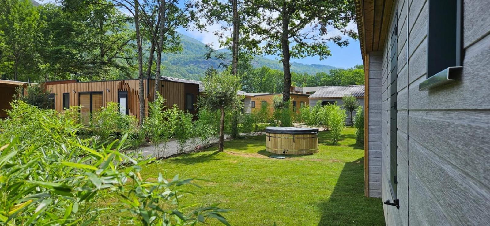 Camping Paradis La Marmotte Акс-ле-Терм Екстериор снимка