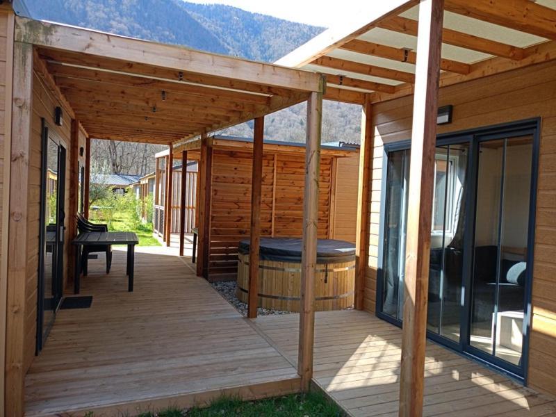 Camping Paradis La Marmotte Акс-ле-Терм Екстериор снимка
