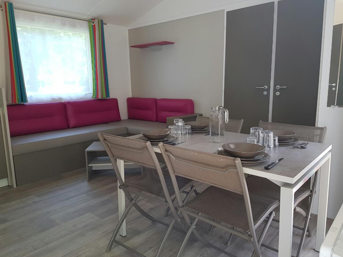 Camping Paradis La Marmotte Акс-ле-Терм Екстериор снимка